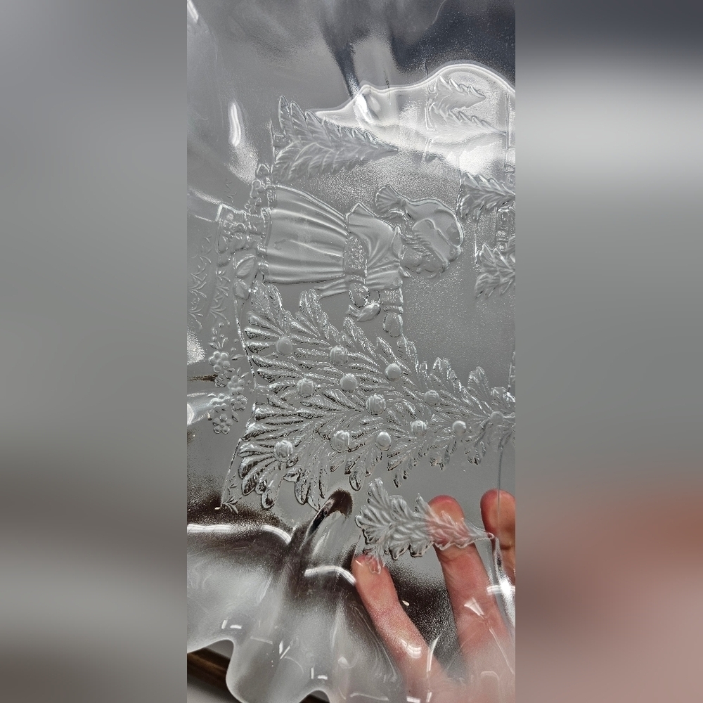 Mikasa Glass Frosted Plate Candy Cookie Dish Serving Platter Christmas Scene 13" - Picture 2 of 11
